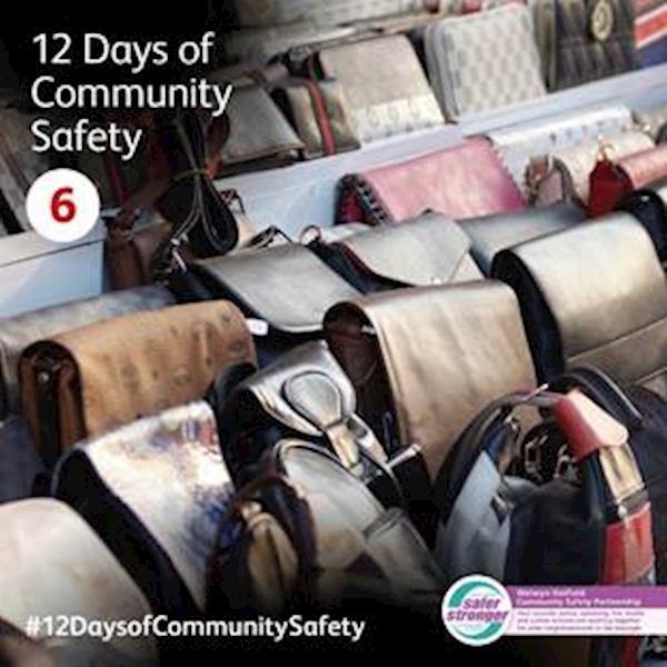 A group of purses on display

AI-generated content may be incorrect.