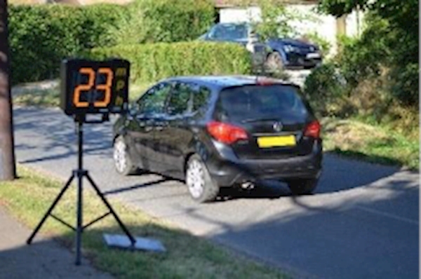 A car on the road

AI-generated content may be incorrect.