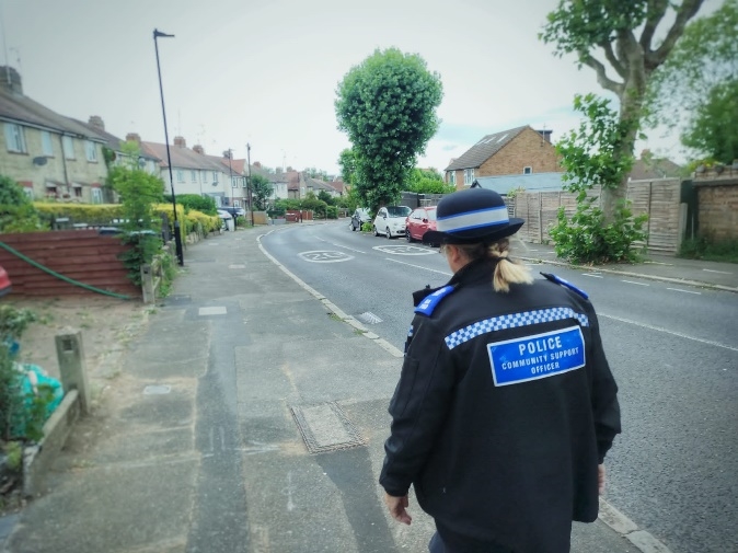 A person walking on a street

AI-generated content may be incorrect.