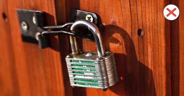 Shed-and-garage-burglary-Crime-prevention-2-padlock-L