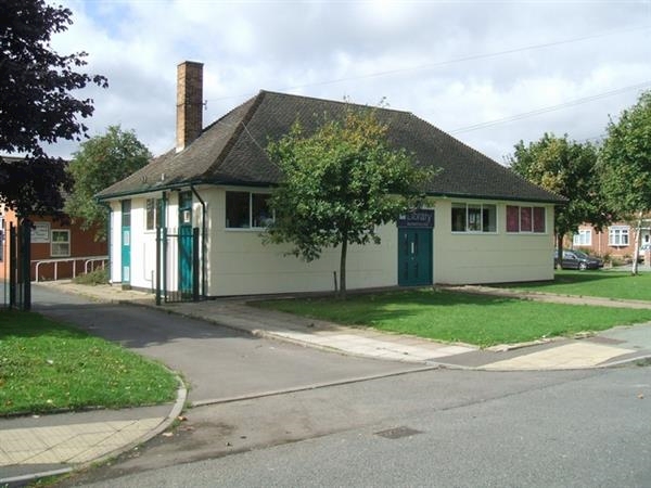 A house with a tree in front of it

AI-generated content may be incorrect.