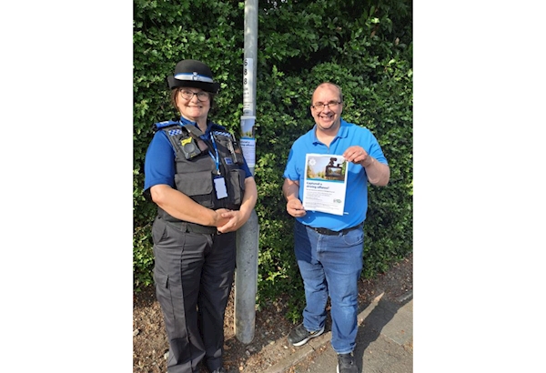 Councillor Rick Deller and a member of the Safer Neighbourhood team